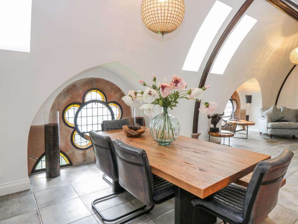 Penthouse St Mary'S Church มอฟฟัต ภายนอก รูปภาพ