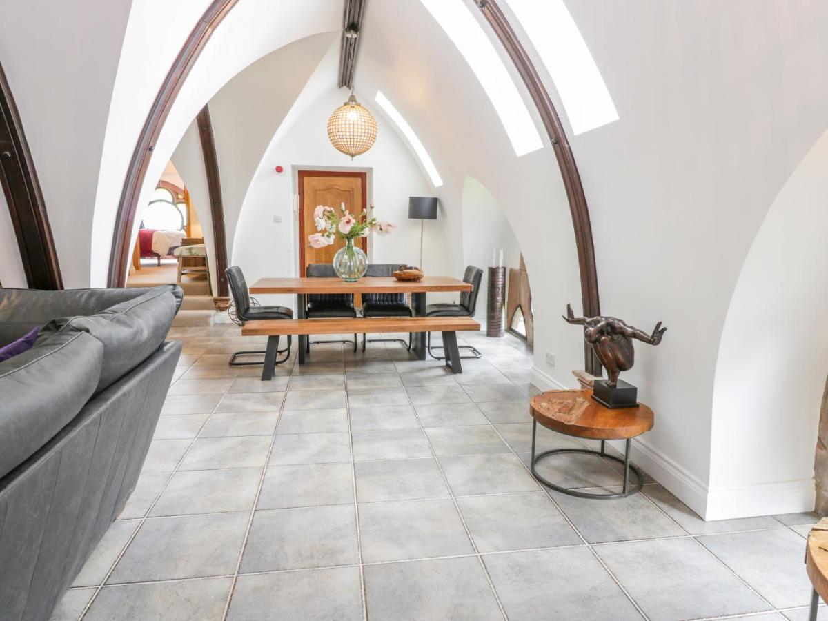 Penthouse St Mary'S Church มอฟฟัต ภายนอก รูปภาพ