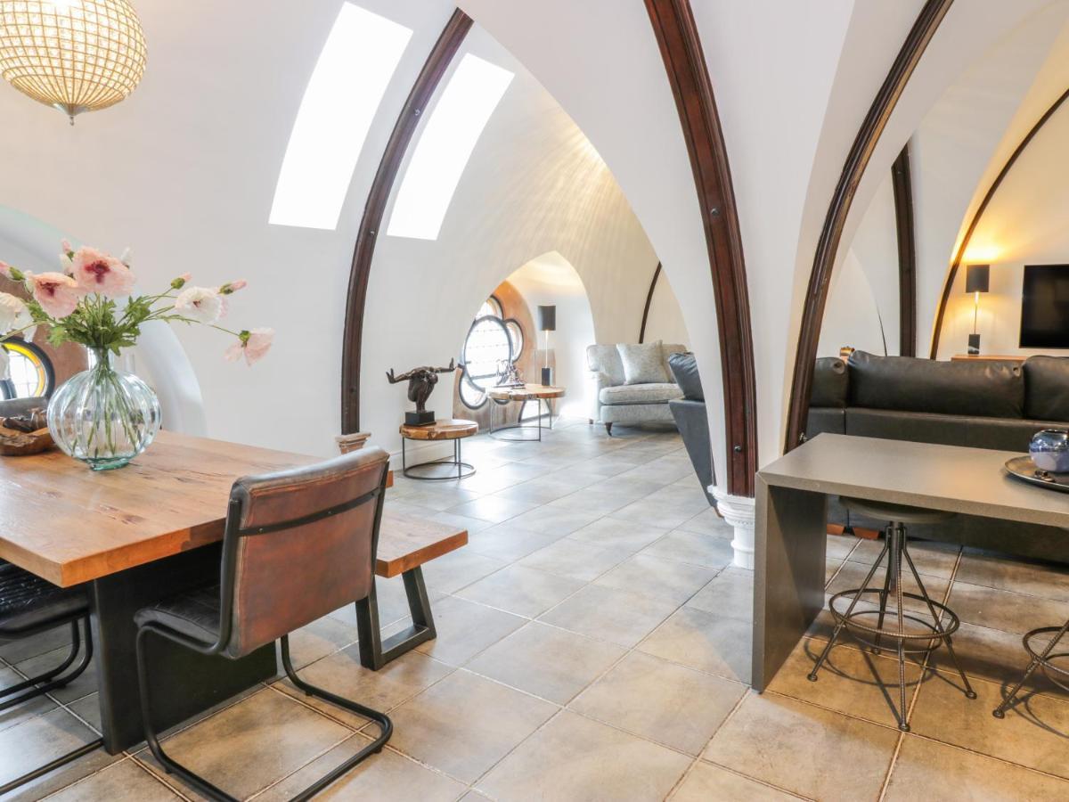 Penthouse St Mary'S Church มอฟฟัต ภายนอก รูปภาพ